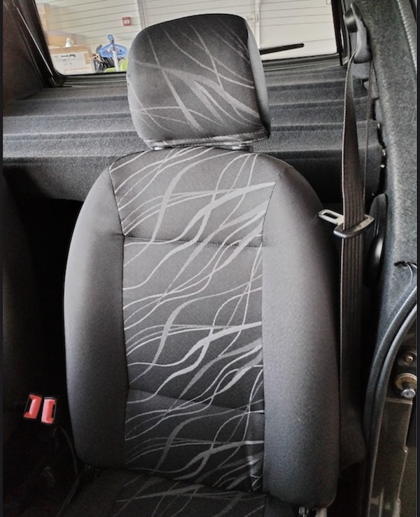 Ligier XTOO R grise vue siège intérieur